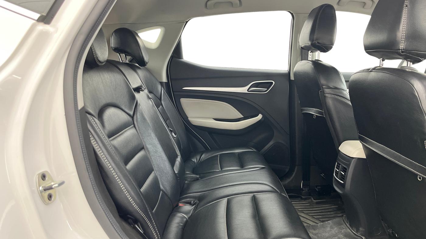 2024 MG ASTOR Sprint 1.5 MT (Ivory), Petrol, Manual, 21,375 km, Right Side Rear Door Cabin