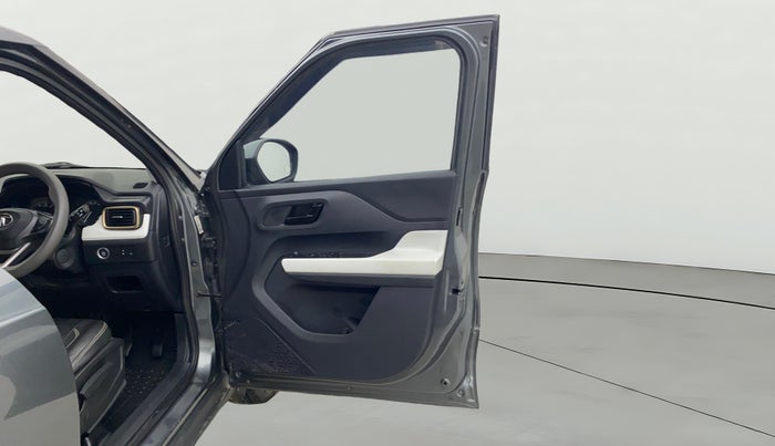 2023 Tata PUNCH ACCOMPLISHED MT, Petrol, Manual, 42,484 km, RHS Front Door