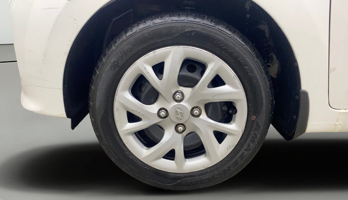 2017 Hyundai Grand i10 SPORTZ (O) 1.2 KAPPA VTVT, Petrol, Manual, 25,181 km, Left Front Wheel