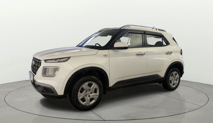 2021 Hyundai VENUE S 1.2, Petrol, Manual, 90,532 km, Left Front Diagonal