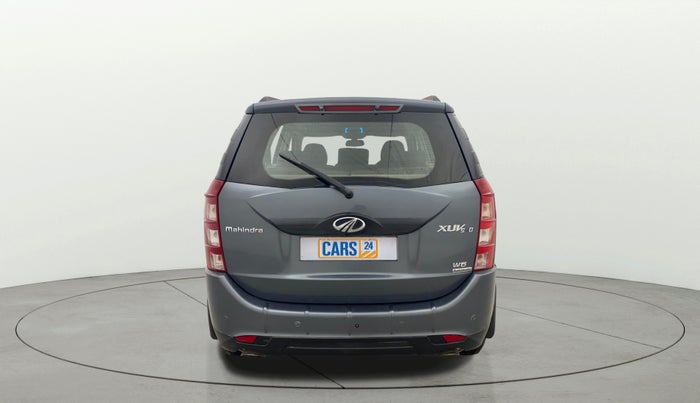 2016 Mahindra XUV500 W6 AT, Diesel, Automatic, 76,499 km, Back/Rear