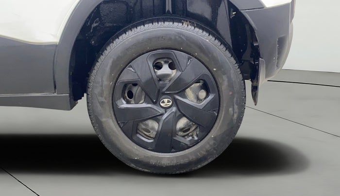 2021 Tata PUNCH ADVENTURE MT, Petrol, Manual, 31,302 km, Left Rear Wheel