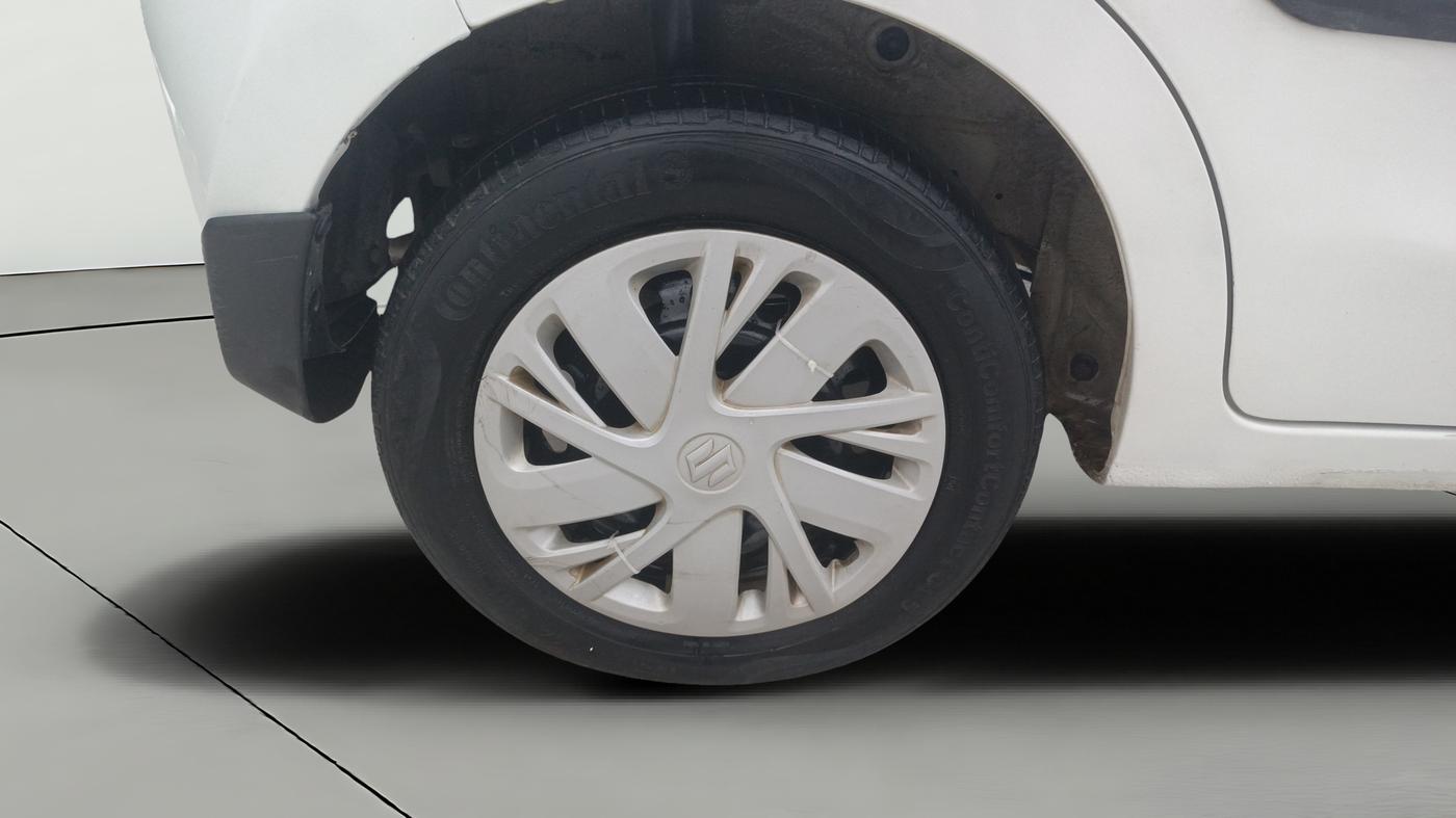 2015 Maruti Celerio VXI AMT, Petrol, Automatic, 1,08,145 km, Right Rear Wheel