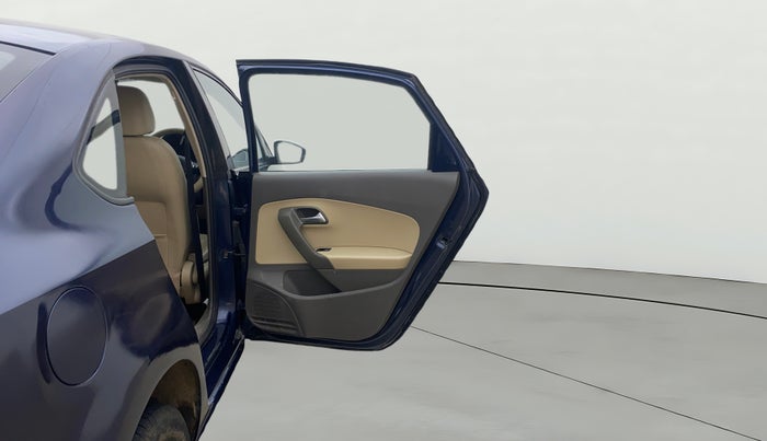 2015 Volkswagen Vento HIGHLINE DIESEL 1.5, Diesel, Manual, 1,27,863 km, RHS Rear Door