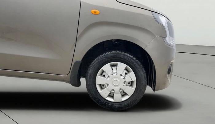 2022 Maruti New Wagon-R LXI 1.0, Petrol, Manual, 7,940 km, Right Front Wheel