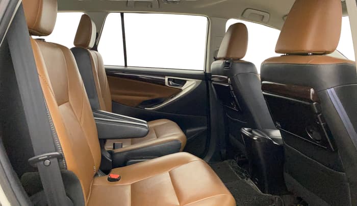 2021 Toyota Innova Crysta 2.7 ZX AT 7 STR, Petrol, Automatic, 59,450 km, Right Side Rear Door Cabin