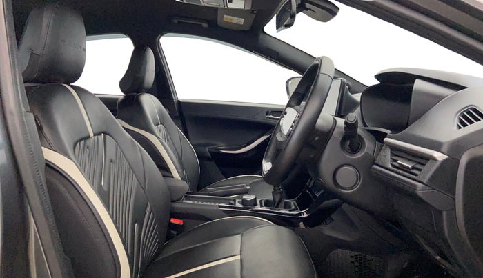 2023 Tata NEXON FEARLESS 1.2 REVOTRON 6 MT DT, Petrol, Manual, 18,004 km, Right Side Front Door Cabin