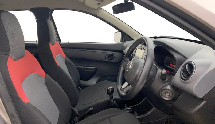 2017 Renault Kwid RXT 1.0, Petrol, Manual, 37,707 km, Right Side Front Door Cabin