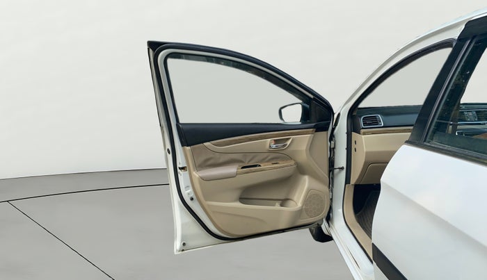 2018 Maruti Ciaz DELTA 1.4 MT PETROL, Petrol, Manual, 1,04,006 km, LHS Front Door