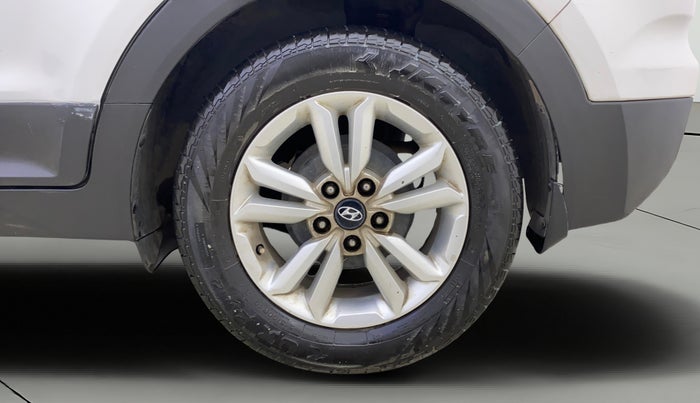 2017 Hyundai Creta SX PLUS 1.6 PETROL, CNG, Manual, 1,37,686 km, Left Rear Wheel