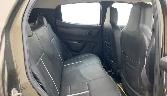 2018 Renault Kwid RXT 1.0, Petrol, Manual, 31,020 km, Right Side Rear Door Cabin