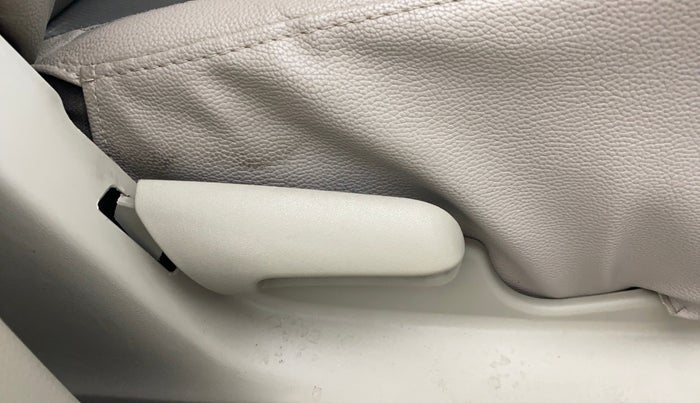 2017 Maruti Celerio VXI, Petrol, Manual, 32,073 km, Driver Side Adjustment Panel