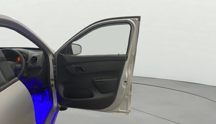 2016 Renault Kwid RXT 1.0, Petrol, Manual, 76,660 km, RHS Front Door