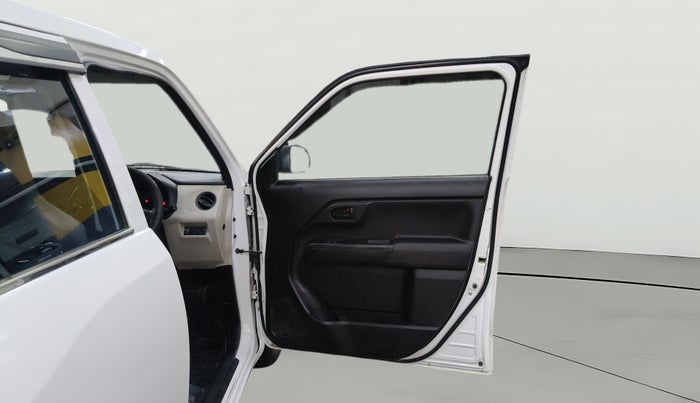 2021 Maruti New Wagon-R LXI CNG 1.0, CNG, Manual, 1,43,837 km, RHS Front Door