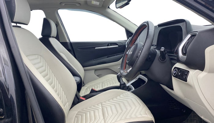 2022 KIA SONET HTX PLUS 1.0 IMT, Petrol, Manual, 29,745 km, Right Side Front Door Cabin