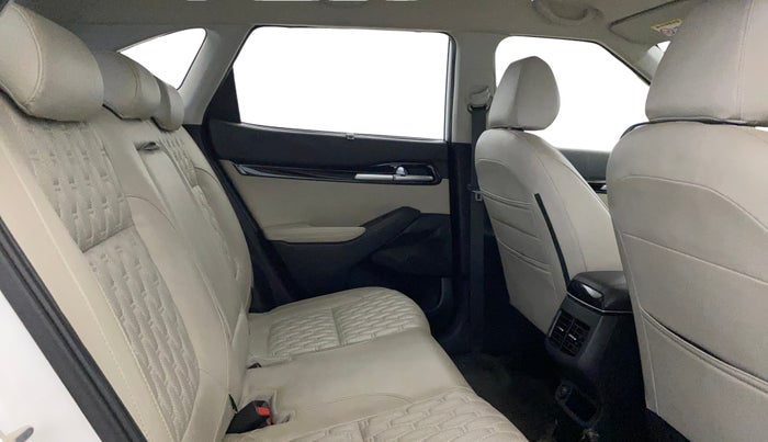 2020 KIA SELTOS HTX 1.5 PETROL, Petrol, Manual, 57,921 km, Right Side Rear Door Cabin