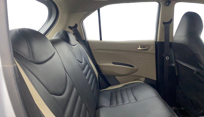 2019 Hyundai NEW SANTRO MAGNA, Petrol, Manual, 70,196 km, Right Side Rear Door Cabin