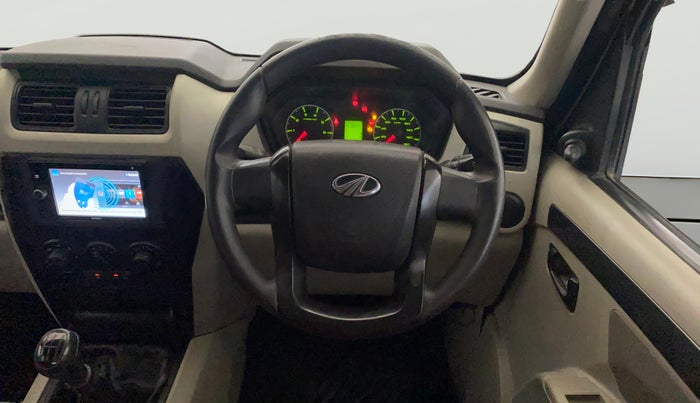2017 Mahindra Scorpio S4 PLUS 1.99 INTELLI-HYBRID, Diesel, Manual, 61,856 km, Steering Wheel Close Up