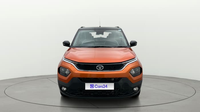 2021 Tata PUNCH CREATIVE AMT 1.2 RTN DUAL TONE, Petrol, Automatic, 15,752 km, Front