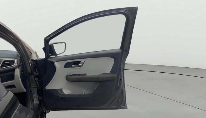 2021 Tata ALTROZ XZ DIESEL, Diesel, Manual, 79,407 km, RHS Front Door