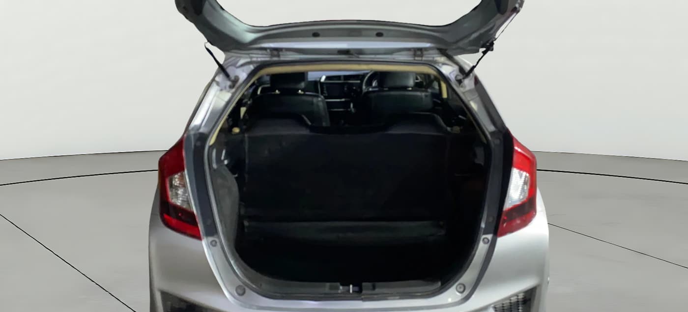 2016 Honda Jazz 1.2L I-VTEC V AT, Petrol, Automatic, 94,307 km, Boot Open Zoomed View