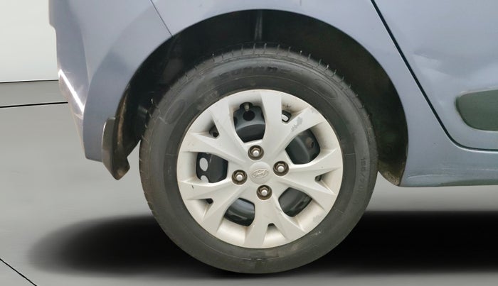 2016 Hyundai Grand i10 SPORTZ 1.2 KAPPA VTVT, Petrol, Manual, 44,541 km, Right Rear Wheel