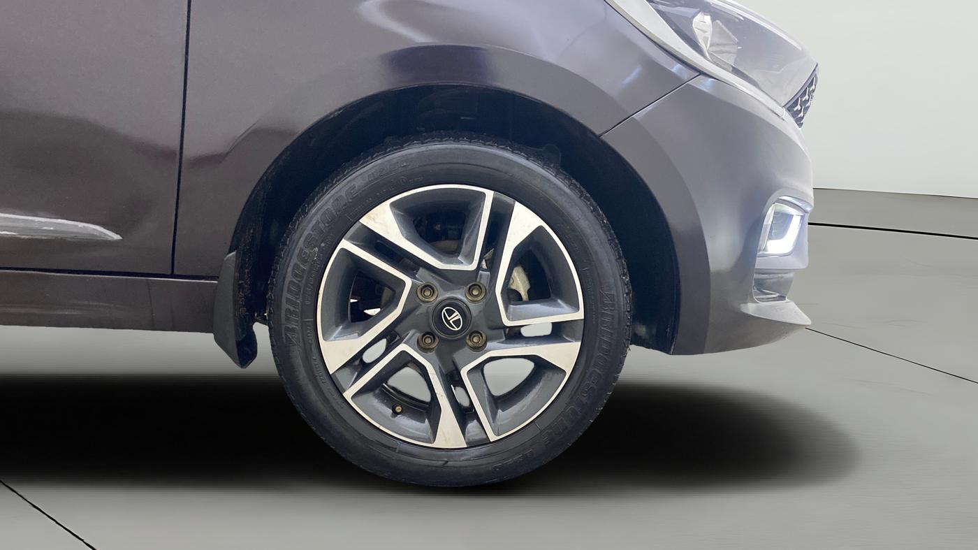 2022 Tata Tiago XZ PLUS PETROL, Petrol, Manual, 45,290 km, Right Front Wheel