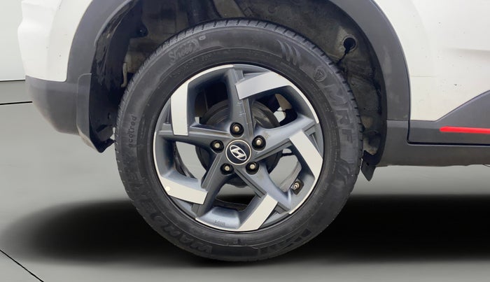 2020 Hyundai VENUE SX 1.0 (O) TURBO IMT DUAL TONE, Petrol, Manual, 67,344 km, Right Rear Wheel