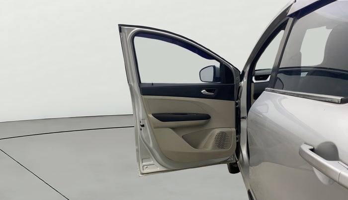 2020 Renault TRIBER RXZ, Petrol, Manual, 33,888 km, LHS Front Door