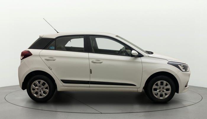2017 Hyundai Elite i20 SPORTZ 1.2, Petrol, Manual, 42,388 km, Right Side View