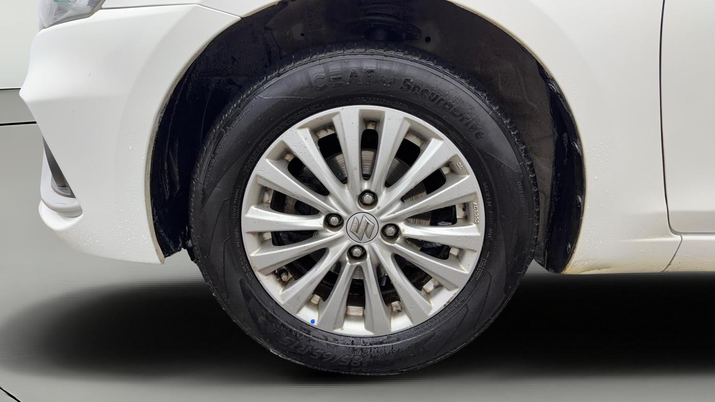 2022 Maruti Ciaz DELTA AT 1.5 SHVS PETROL, Petrol, Automatic, 55,011 km, Left Front Wheel