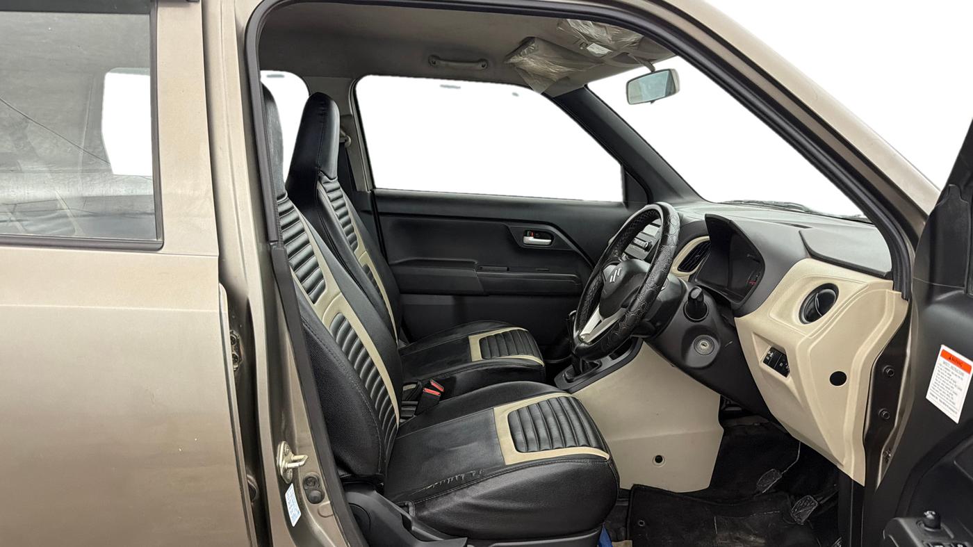 2022 Maruti New Wagon-R VXI CNG 1.0, CNG, Manual, 86,159 km, Right Side Front Door Cabin