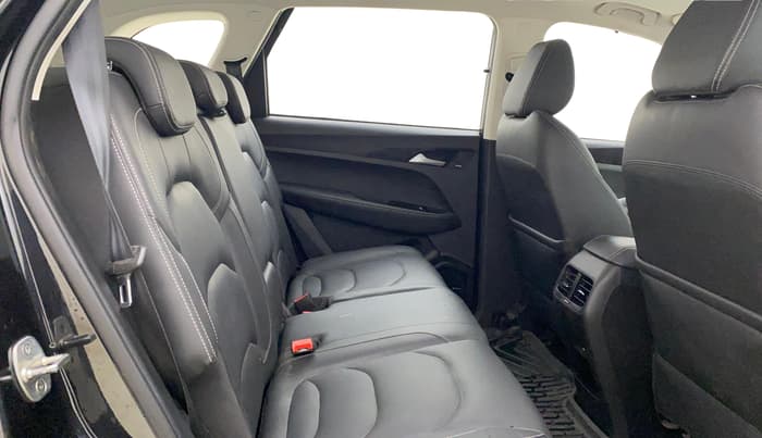 2019 MG HECTOR SHARP 2.0 DIESEL, Diesel, Manual, 83,176 km, Right Side Rear Door Cabin