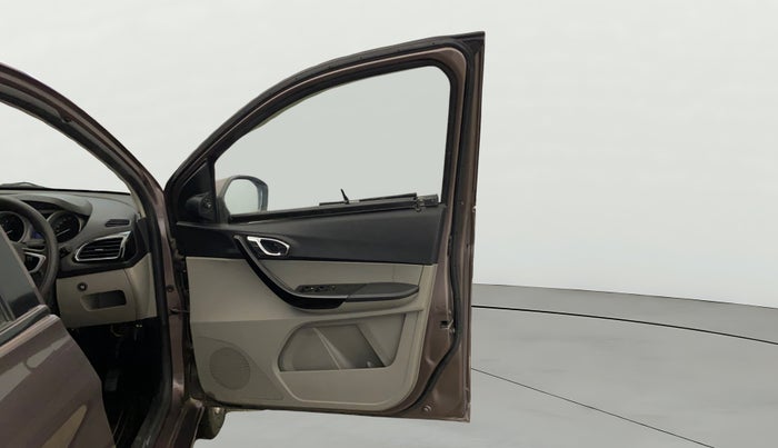 2017 Tata Tiago XZA PETROL, CNG, Automatic, 45,101 km, RHS Front Door