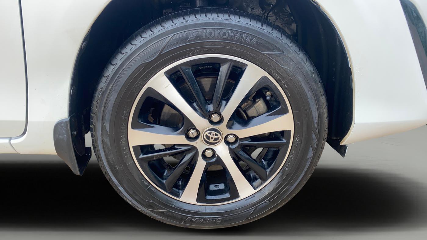 2020 Toyota YARIS VX CVT, Petrol, Automatic, 79,740 km, Right Front Wheel