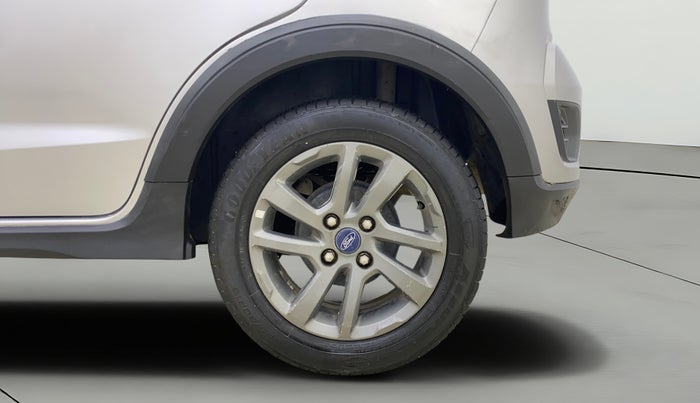 2018 Ford FREESTYLE TITANIUM PLUS 1.2 PETROL, Petrol, Manual, 31,709 km, Left Rear Wheel