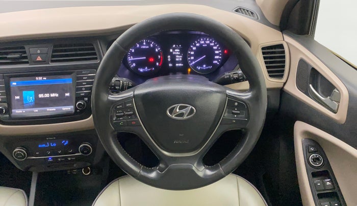2016 Hyundai Elite i20 ASTA 1.2 (O), Petrol, Manual, 99,087 km, Steering Wheel Close Up