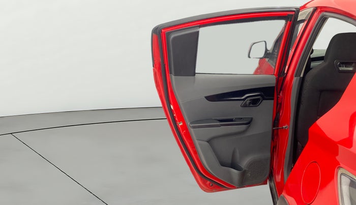 2019 Mahindra KUV 100 NXT K4+ P 6 STR, Petrol, Manual, 60,562 km, LHS Rear Door