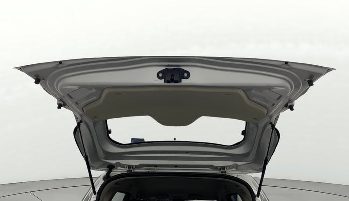 2023 Renault TRIBER RXZ AMT, Petrol, Automatic, 39,416 km, Boot Door Open