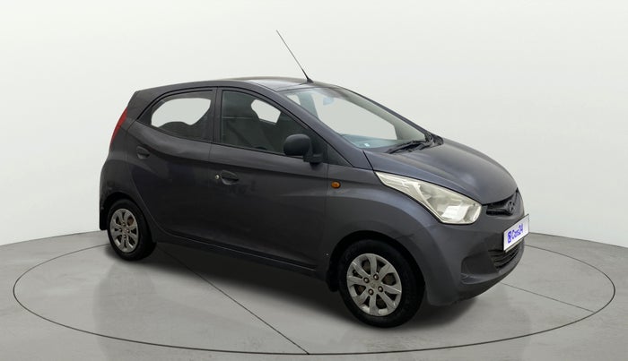 2016 Hyundai Eon MAGNA +, Petrol, Manual, 1,36,063 km, Right Front Diagonal