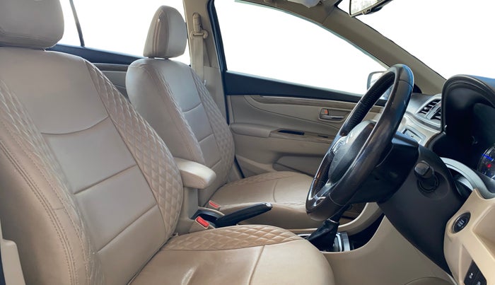 2018 Maruti Ciaz ALPHA  AT 1.5 SHVS PETROL, Petrol, Automatic, 55,077 km, Right Side Front Door Cabin