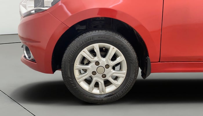 2017 Tata Tiago XZA PETROL, Petrol, Automatic, 33,540 km, Left Front Wheel
