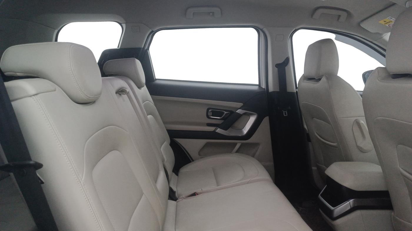 2021 Tata Safari XZ, Diesel, Manual, 64,094 km, Right Side Rear Door Cabin