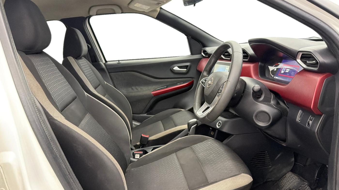 2022 Nissan MAGNITE XV TURBO CVT RED EDITION, Petrol, Automatic, 78,224 km, Right Side Front Door Cabin