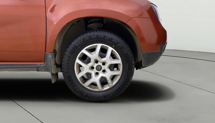 2016 Renault Duster RXL PETROL, Petrol, Manual, 39,124 km, Right Front Wheel