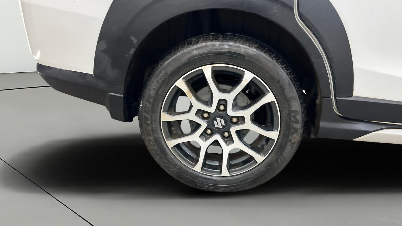 2022 Maruti XL6 ALPHA MT, Petrol, Manual, 37,161 km, Right Rear Wheel