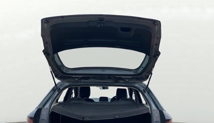 2021 Tata ALTROZ XT PETROL, Petrol, Manual, 73,750 km, Boot Door Open