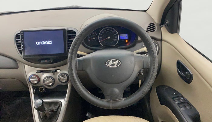 2013 Hyundai i10 MAGNA 1.1, CNG, Manual, 94,389 km, Steering Wheel Close Up