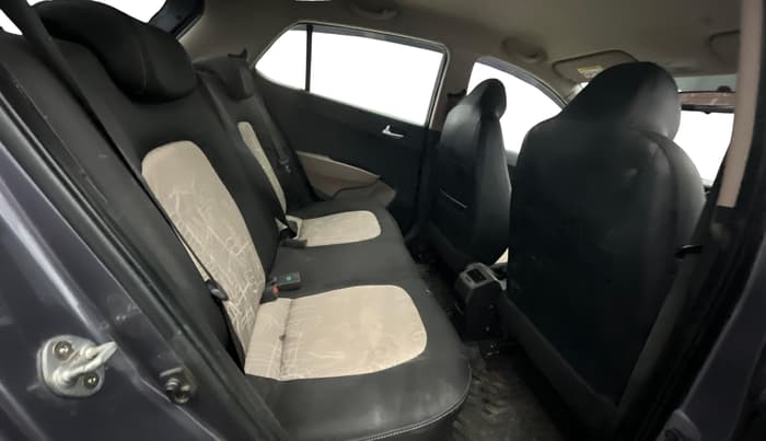 2017 Hyundai Grand i10 ASTA 1.2 KAPPA VTVT, Petrol, Manual, 42,478 km, Right Side Rear Door Cabin