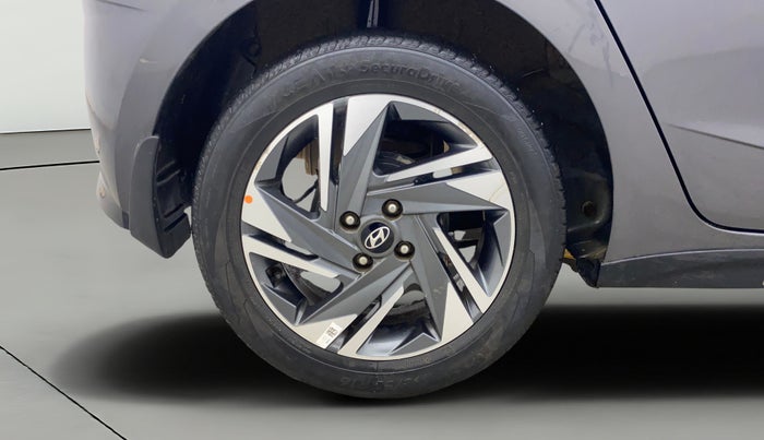 2022 Hyundai NEW I20 ASTA (O) 1.2 AT, Petrol, Automatic, 48,816 km, Right Rear Wheel